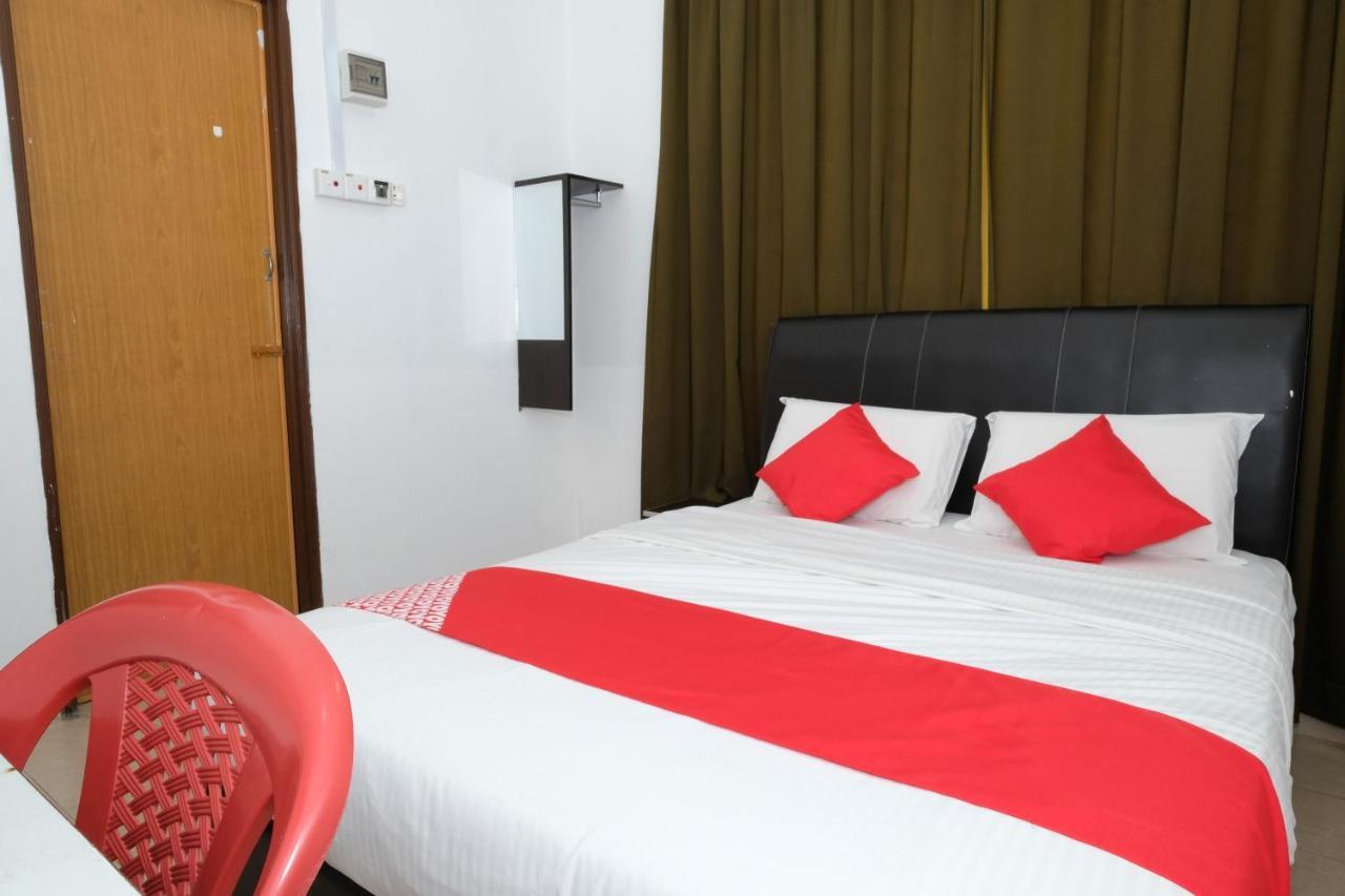 Oyo 905 Hotel De'Light Villa Kota Bharu Exteriör bild